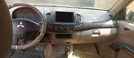 A picture of I have this very simple and easy driving car Location