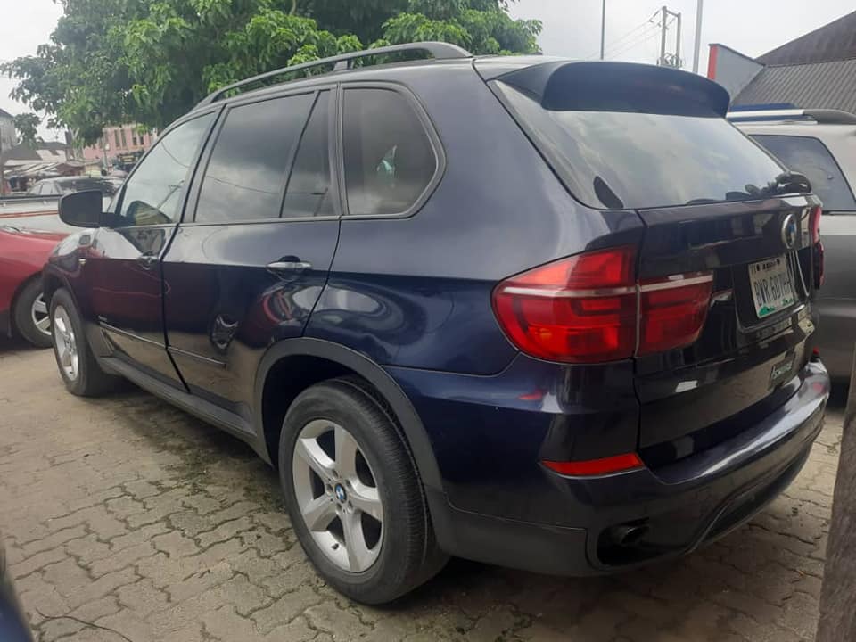 A picture of BMW X5