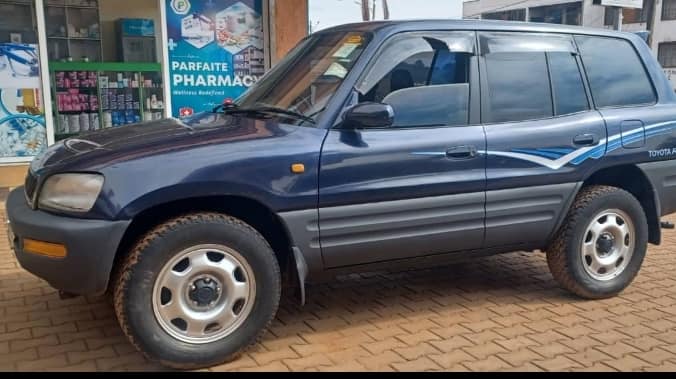 A picture of 12 5m call me on 0752238186