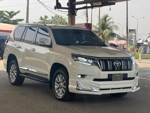 A picture of 5 months used 2018 Toyota Prado upgraded to 2020 model