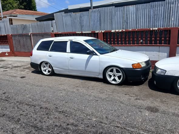 nissan y11