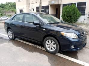 A picture of Toyota Corolla le 2012 Color Black Properly Used from new