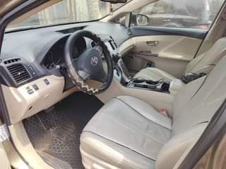 A picture of TOYOTA VENZA 2010 FEW MONTHS USED