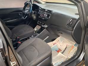 A picture of 2013 Kia Rio registered with sound engine gear and ac