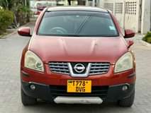 A picture of NISSAN DUALIS PRICE 13 8M 500k wapambanaji COLOUR MAROON Y