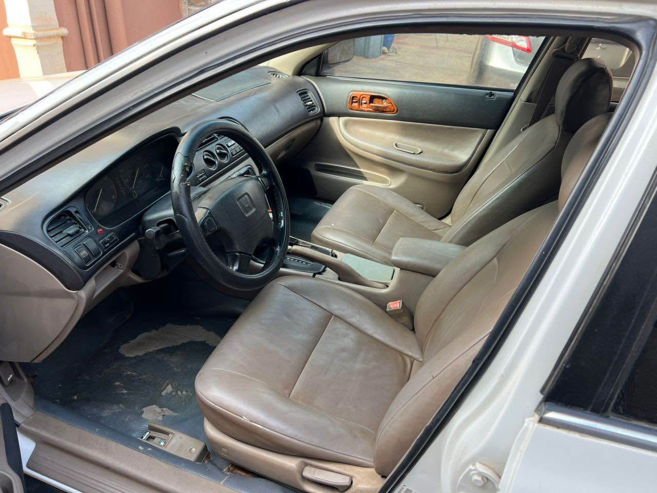 A picture of Honda Accord aka Honda bulldog 