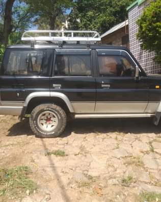 A picture of Prado 2 milion 14.8 Ipo mwanza Manual Engine 1kz 0784857610