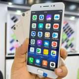 A picture of 0658139824 NIPIGIE OFFICE DAR VIVO X7 128GB 6GB RAM BEI