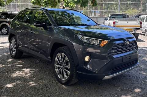 A picture of TOYOTA RAV4