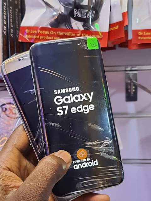 A picture of Samsung galaxy S7EGDE
