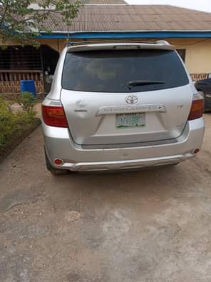A picture of 2008 Toyota hylander Location Aba Condition 100 Ac working Engine