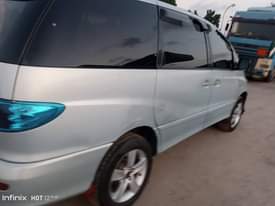 A picture of Toyota PREVIA 2009