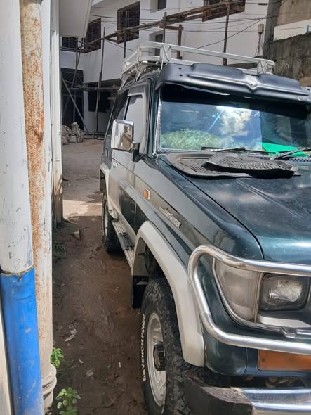 A picture of LANDCRUISER 0620356906