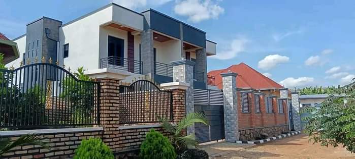 self compound houses