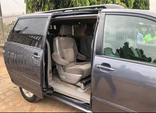 A picture of Toyota sienna 07 foreign used Tokunbo duty paid
