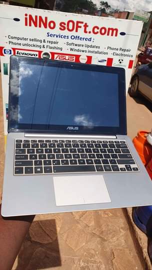A picture of Asus laptop i3 with 500gb 4gb ram on sell at