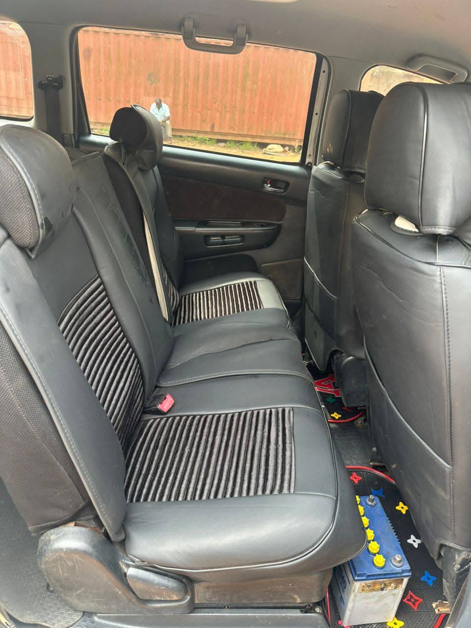 A picture of Toyota wish