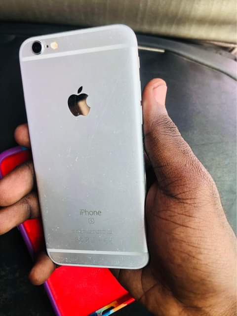 A picture of Iphone 6s