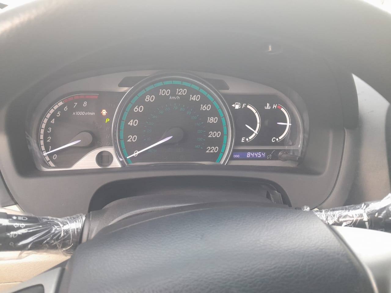 A picture of 2013 foreign Toyota Venza 4plug