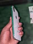 A picture of Iphone X 64Gb