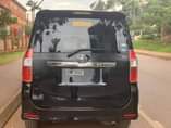 A picture of 2008 Toyota Noah 2 0cc