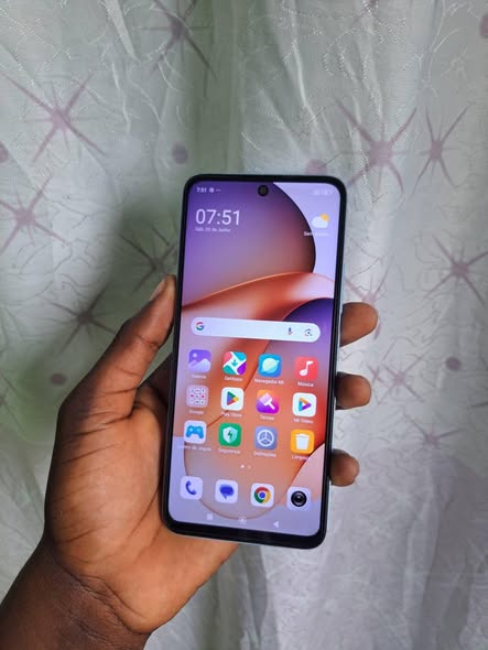 A picture of Redmi note12