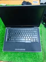 A picture of Dell 7440 i7