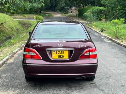 A picture of TOYOTA BREVIS Year 2003 Colour Maroon Engine Cc 2490 Gear