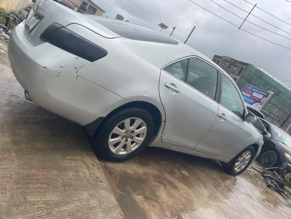 A picture of Awoof Toyota Camry Pure first body 2008