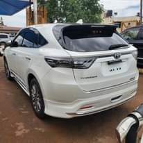 A picture of HARRIER 2015 90M