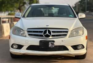 A picture of Mercedes Benz C300
