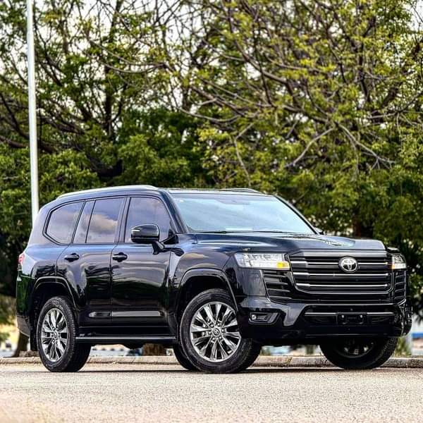 A picture of  An Extremely Clean Foreign Used 2024 Toyota Landcruiser GXR