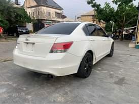 A picture of Honda accord 2010 tok