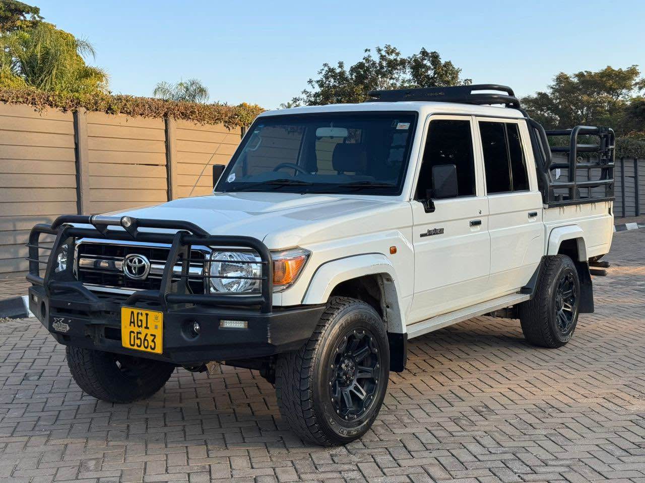 toyota land cruiser