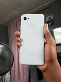 A picture of Google Pixcel 3axl Gb 64 price 210k tu nipo ubungo