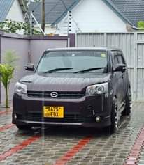 A picture of Toyota Rumion bakora sana gari maini mno
