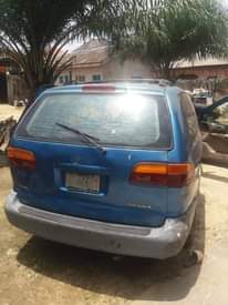 A picture of 2000 Sienna Toyota