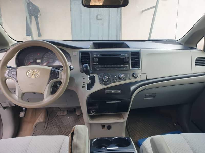 A picture of Super clean Toyota sienna 2010 Everything working perfectly Kaduna location