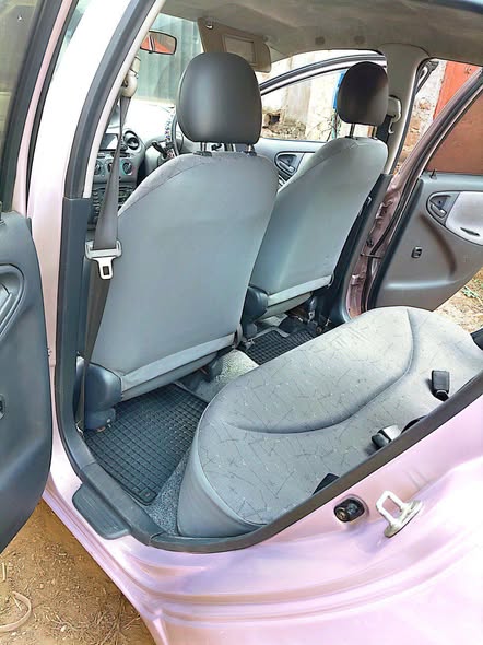 A picture of Vitz 1 0cc 15 5m 0759700430