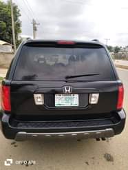 A picture of Very clean 05 Honda pilot Dry untempered engine and gear