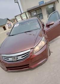 A picture of Toks standard Honda Accord 010 Extremely clean in and out4plugs