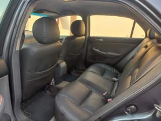 A picture of Honda Accord 2004