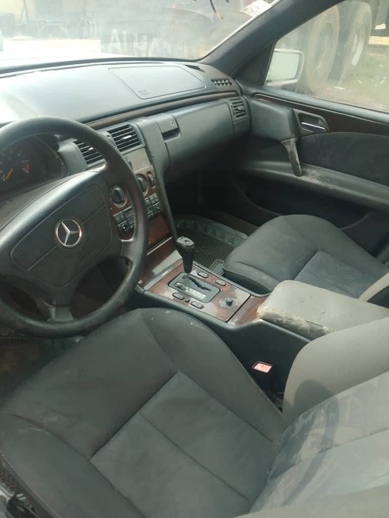 A picture of Mercedes Benz