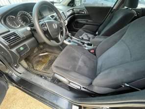 A picture of 2014 honda accord everything working Price 9 5m sightly negotiable