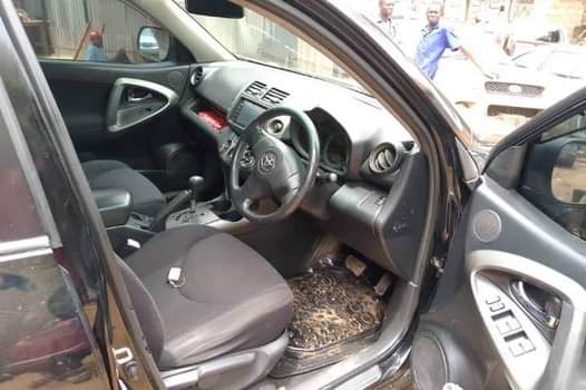 A picture of Toyota RAV4 30m