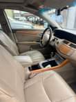 A picture of Toyota Avalon 06