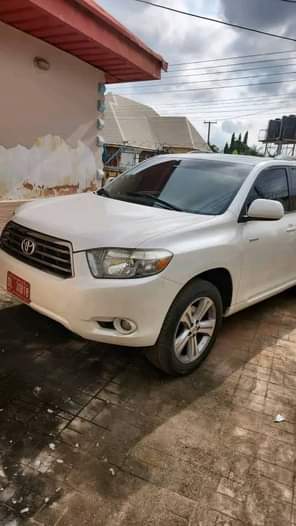 A picture of Direct Belgium 2009 010 Highlander None registered Pure first body