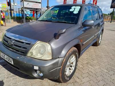 suzuki escudo