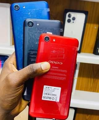 A picture of Oppo A83 Sh 100 000 Tu