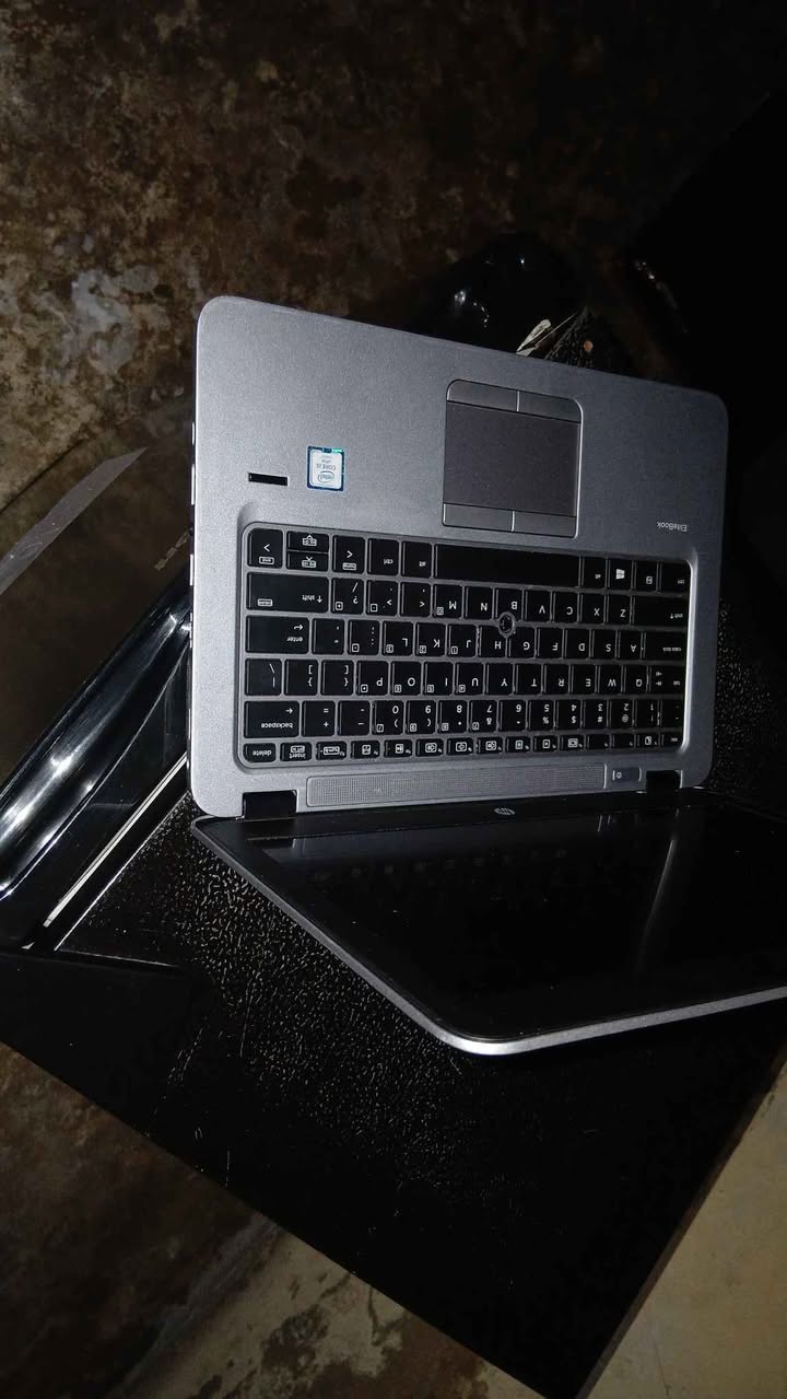 A picture of Laptop HP ELITEBOOK 820 G3